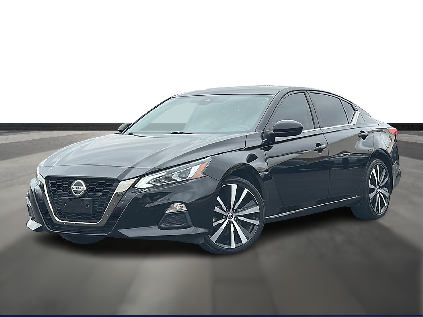 2021 Nissan Altima SR's photo