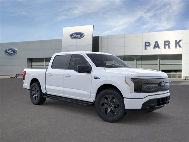 2025 Ford F-150 Lightning photo 7