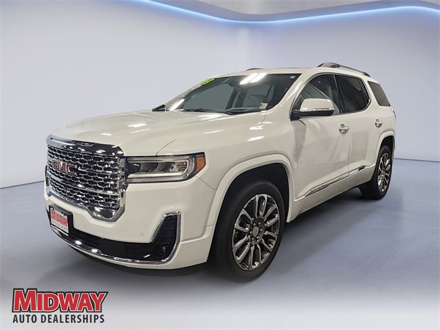 2023 GMC Acadia Denali's photo
