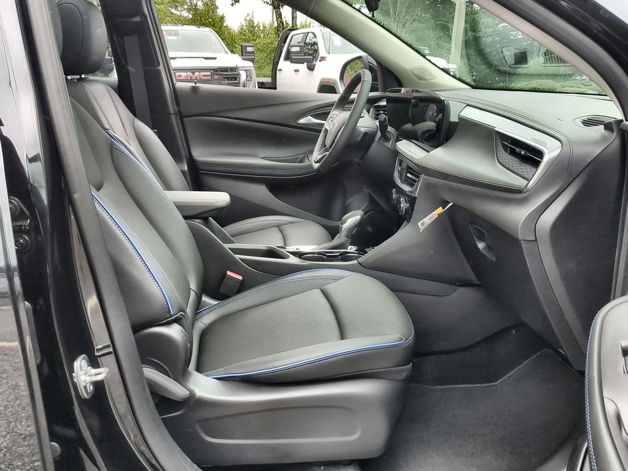 2026 Buick Encore GX Sport Touring photo 25