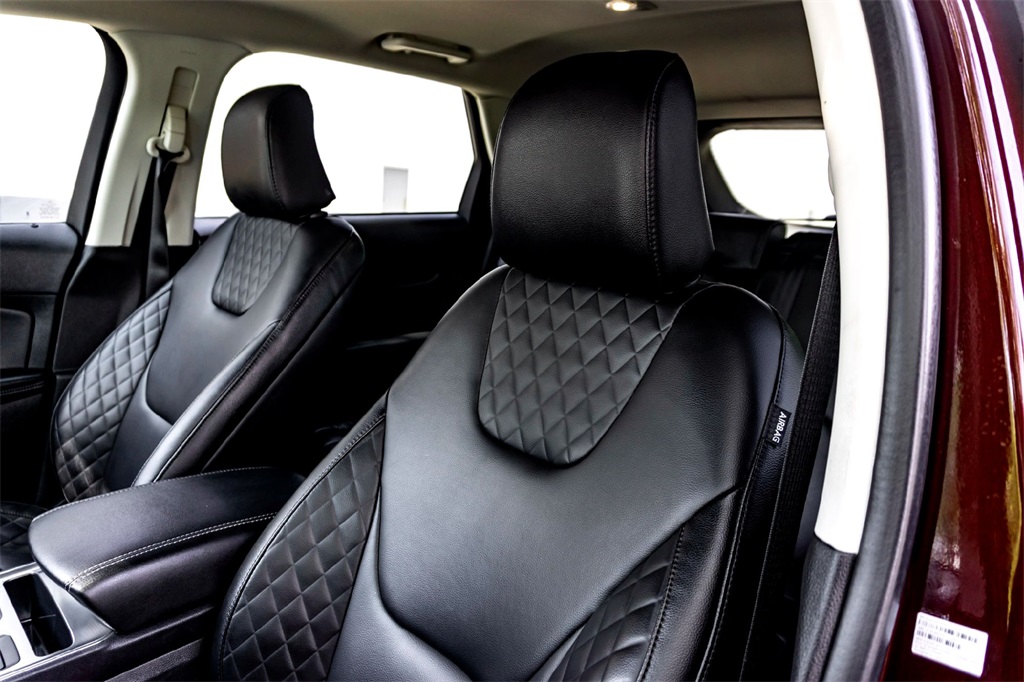 2024 Ford Edge Titanium photo 12