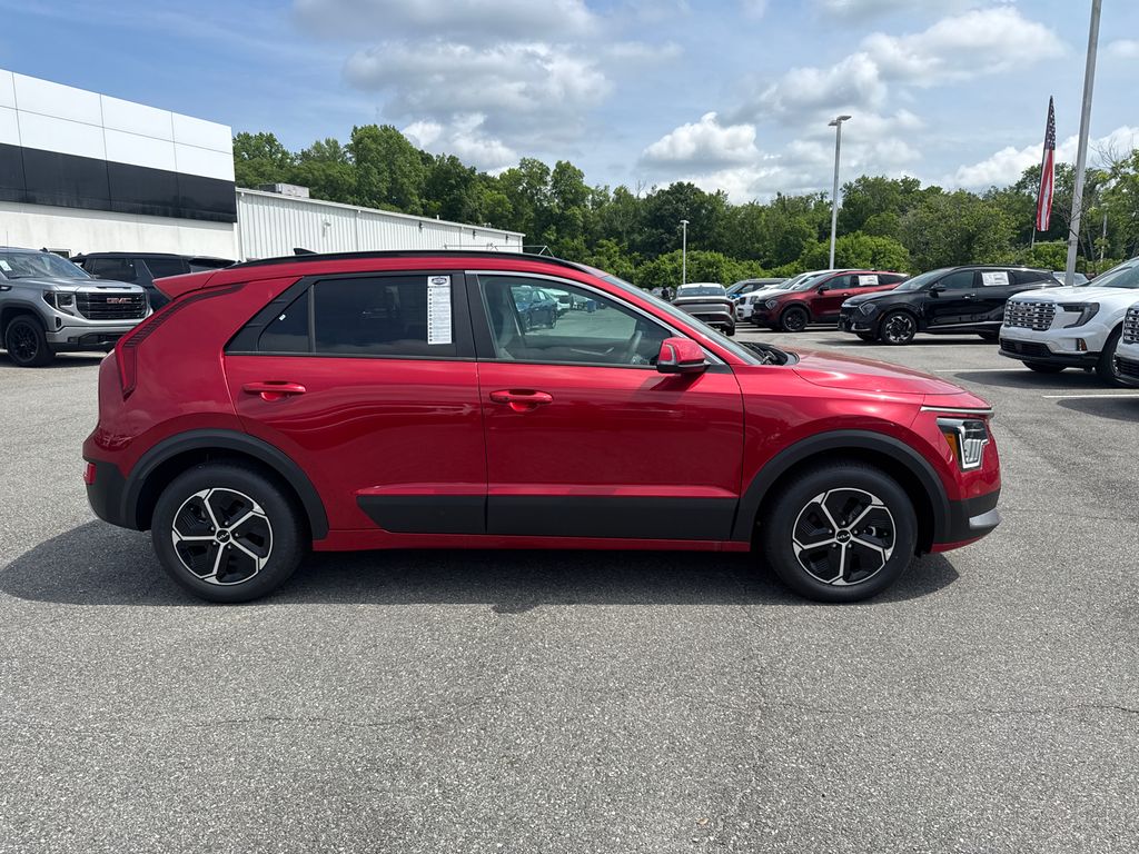 2025 Kia Niro EX photo 2