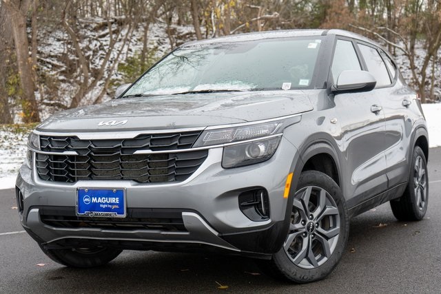 2024 Kia Seltos LX's photo