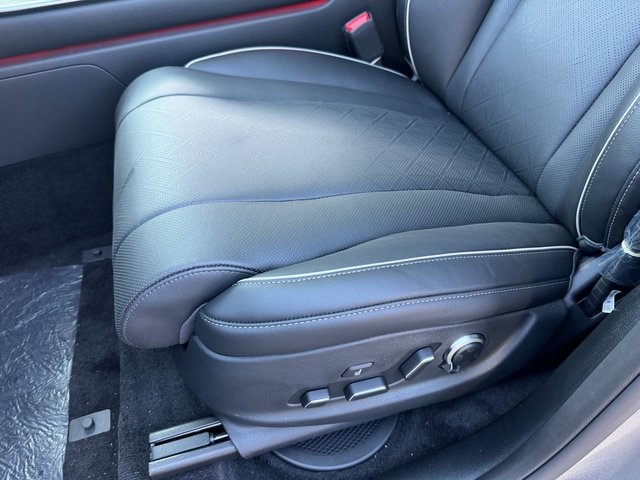 2025 Genesis GV80 2.5T Prestige photo 16