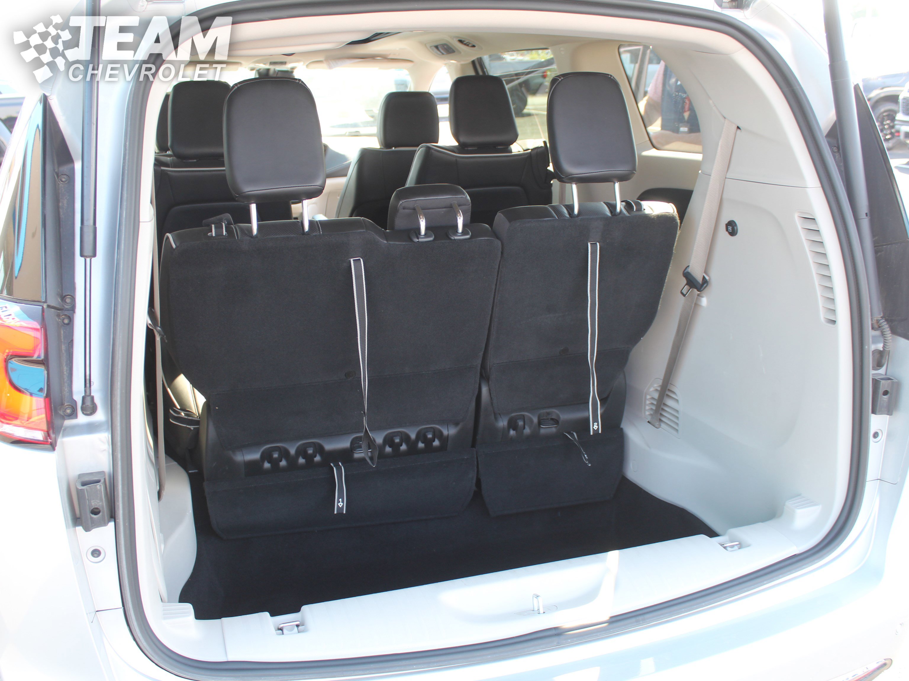 2022 Chrysler Pacifica Hybrid Limited photo 31