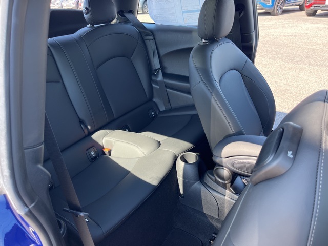 2021 Mini Cooper 2 Door Hardtop Oxford Edition photo 19