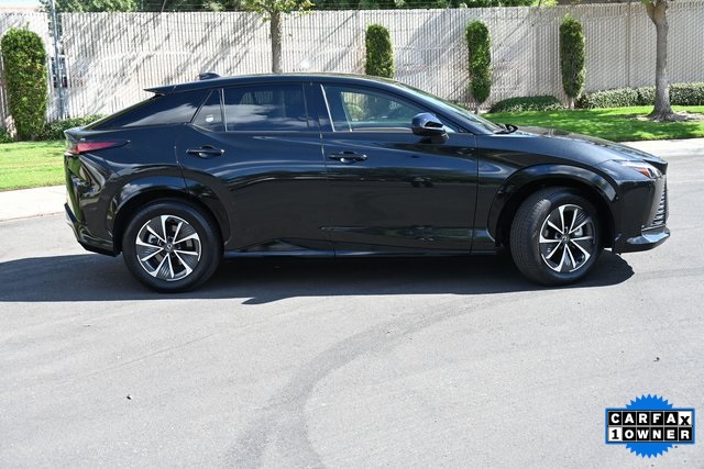 2025 Lexus RZ 450e 300e Premium photo 3