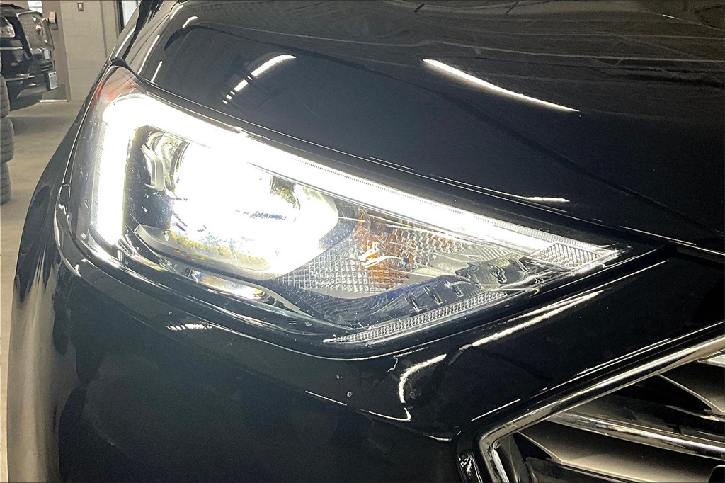 2022 Ford Edge Titanium photo 30
