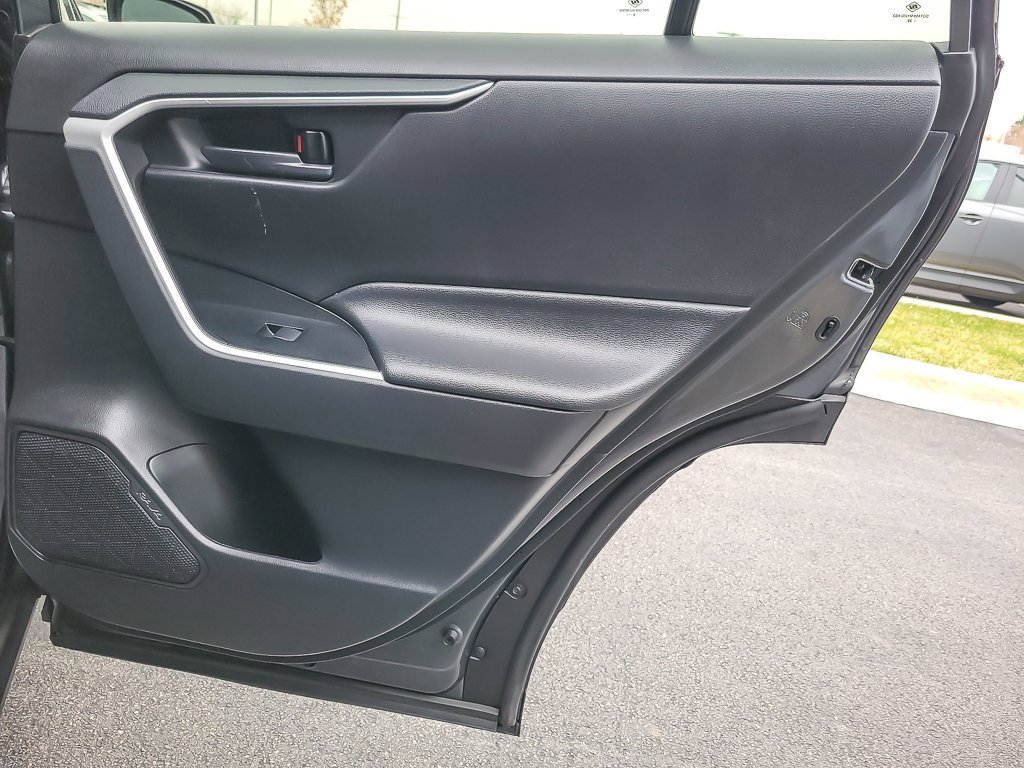 2021 TOYOTA RAV4 - Image 19