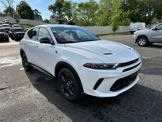 2025 Dodge Hornet GT photo 4