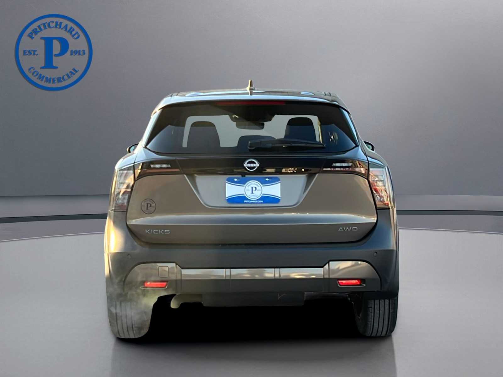 2025 Nissan Kicks SV photo 4