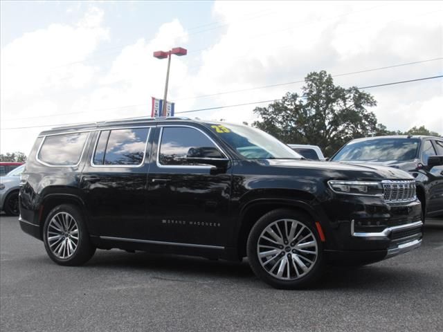 2023 Jeep Grand Wagoneer III photo 2