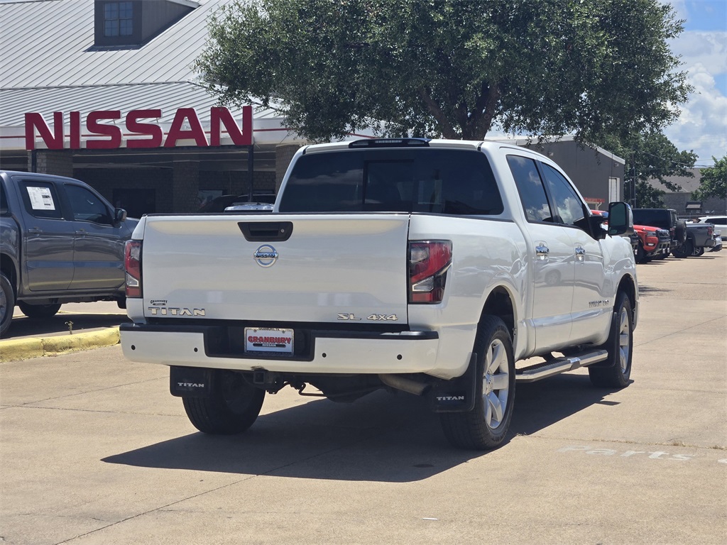 2020 Nissan Titan SL photo 4