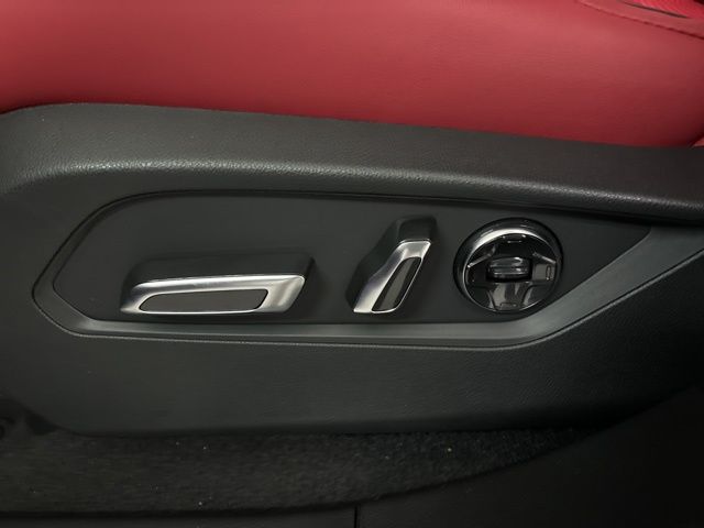 2025 Acura RDX A-Spec Advance photo 10