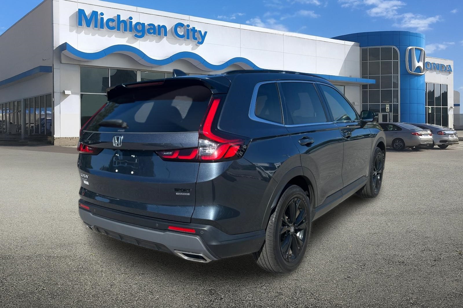 2023 Honda CR-V Hybrid Sport Touring photo 5