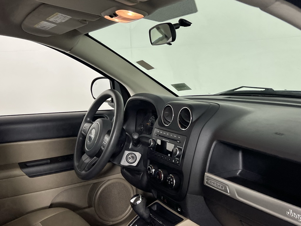 2014 Jeep Compass Sport photo 26