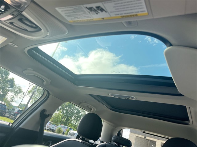 2022 Mini Cooper Oxford Edition photo 12
