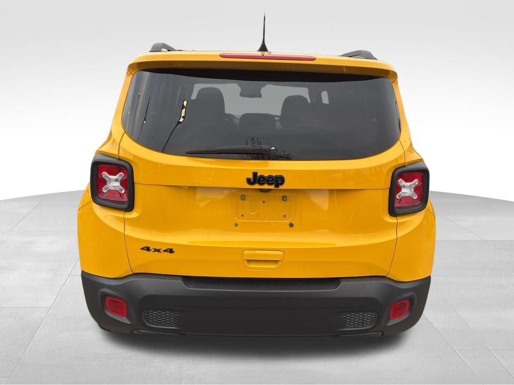 2023 Jeep Renegade Altitude photo 3