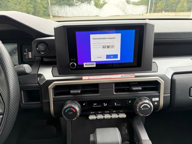 2025 Toyota Tacoma SR5 4x4 Double Cab photo 21