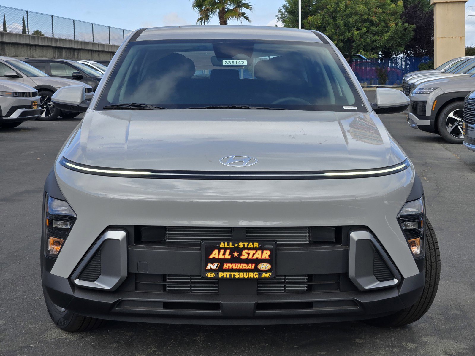 2026 Hyundai Kona SE photo 2