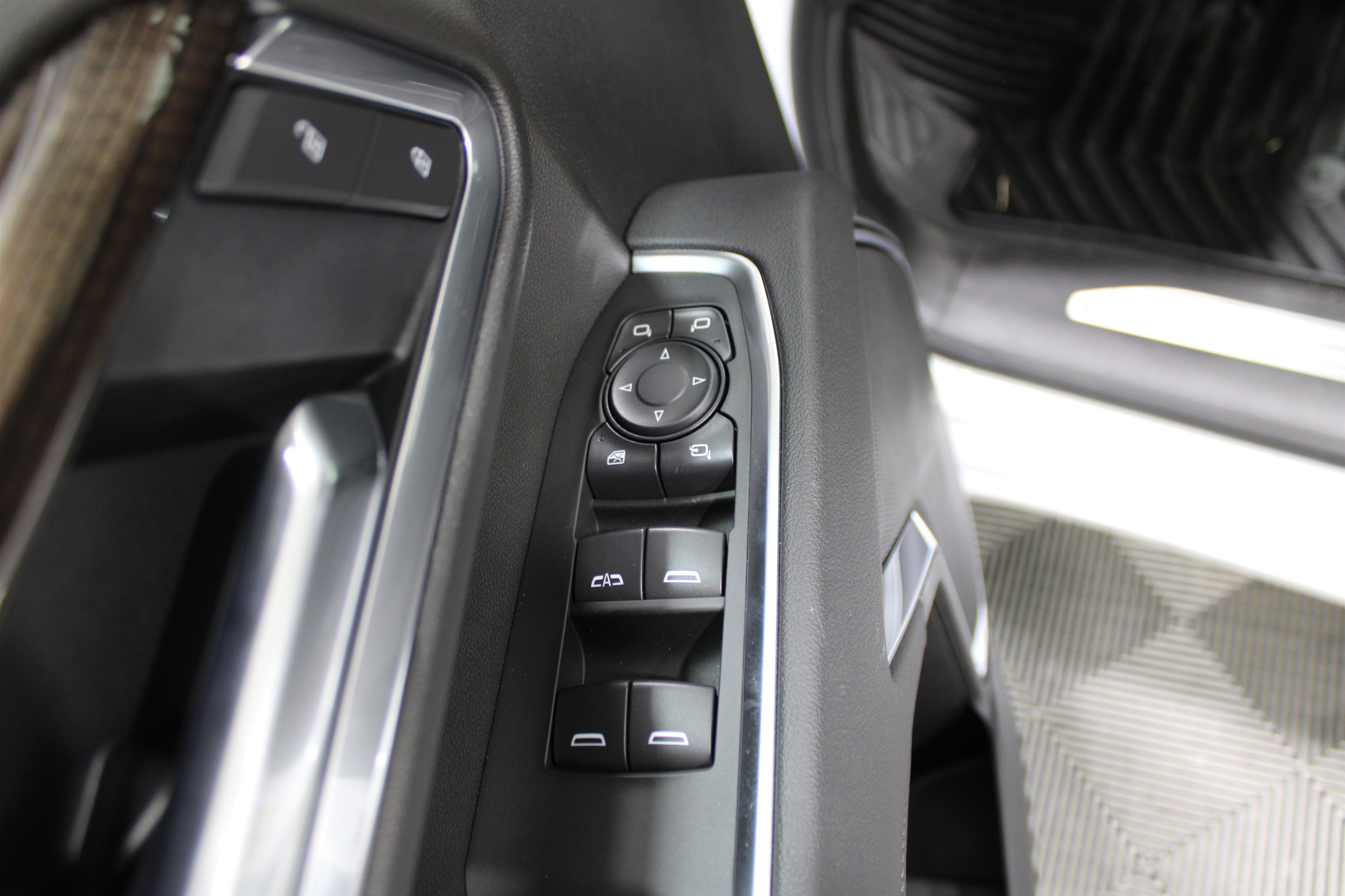 2025 Chevrolet Silverado 2500HD LT photo 5