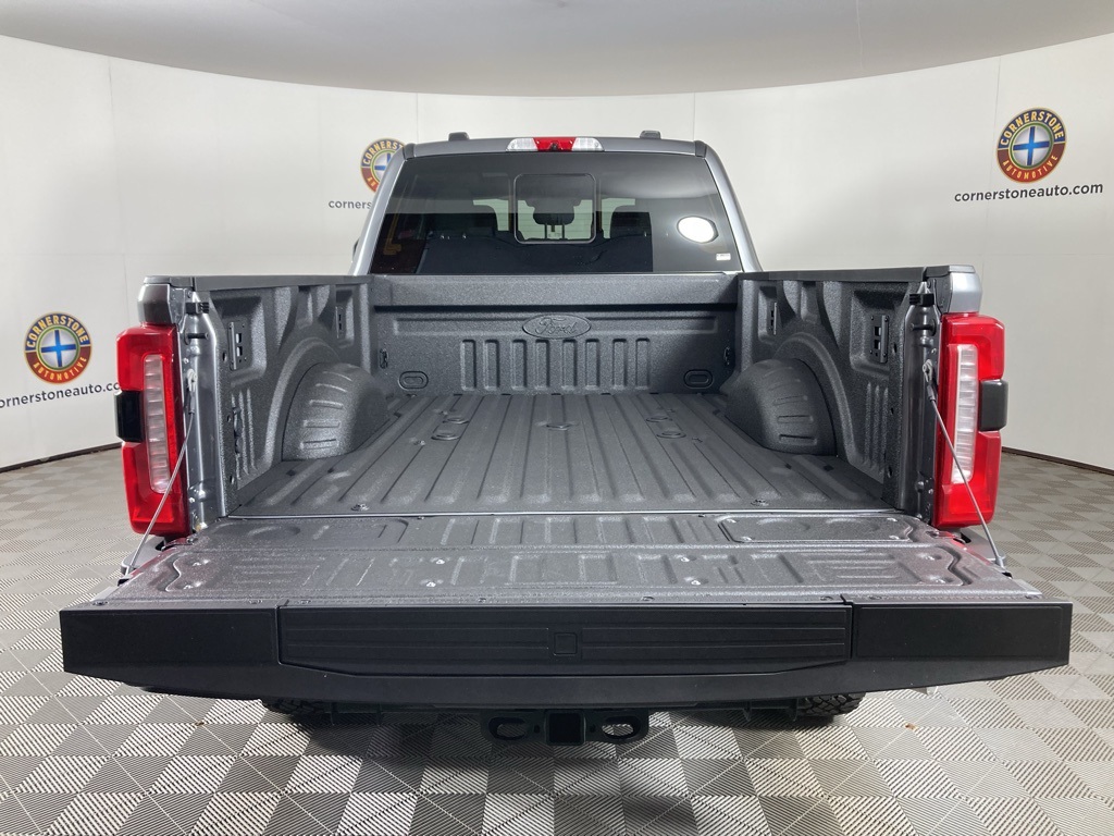 2025 Ford F-350 photo 21