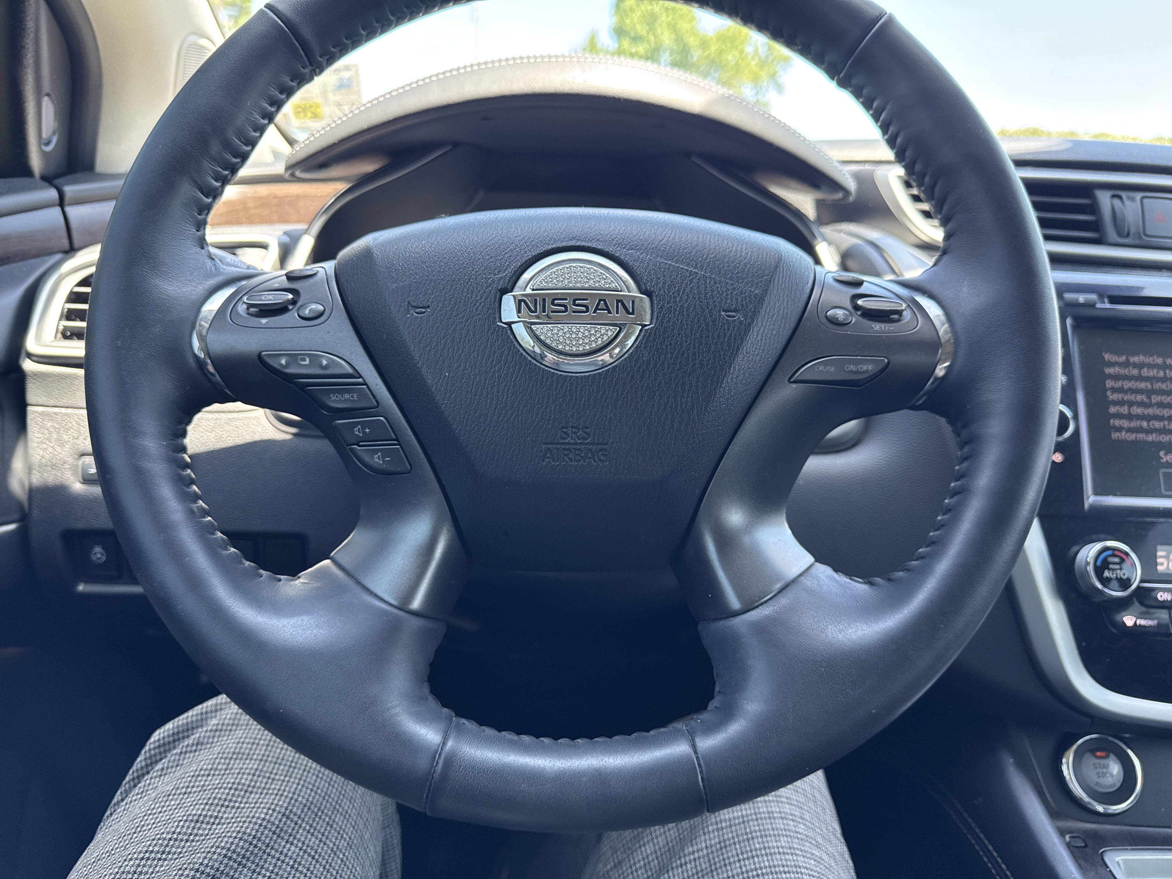 2021 Nissan Murano Platinum photo 2