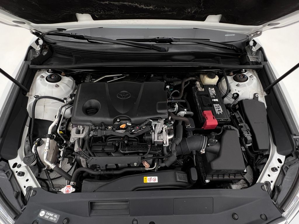 2018 Toyota Camry XSE photo 28