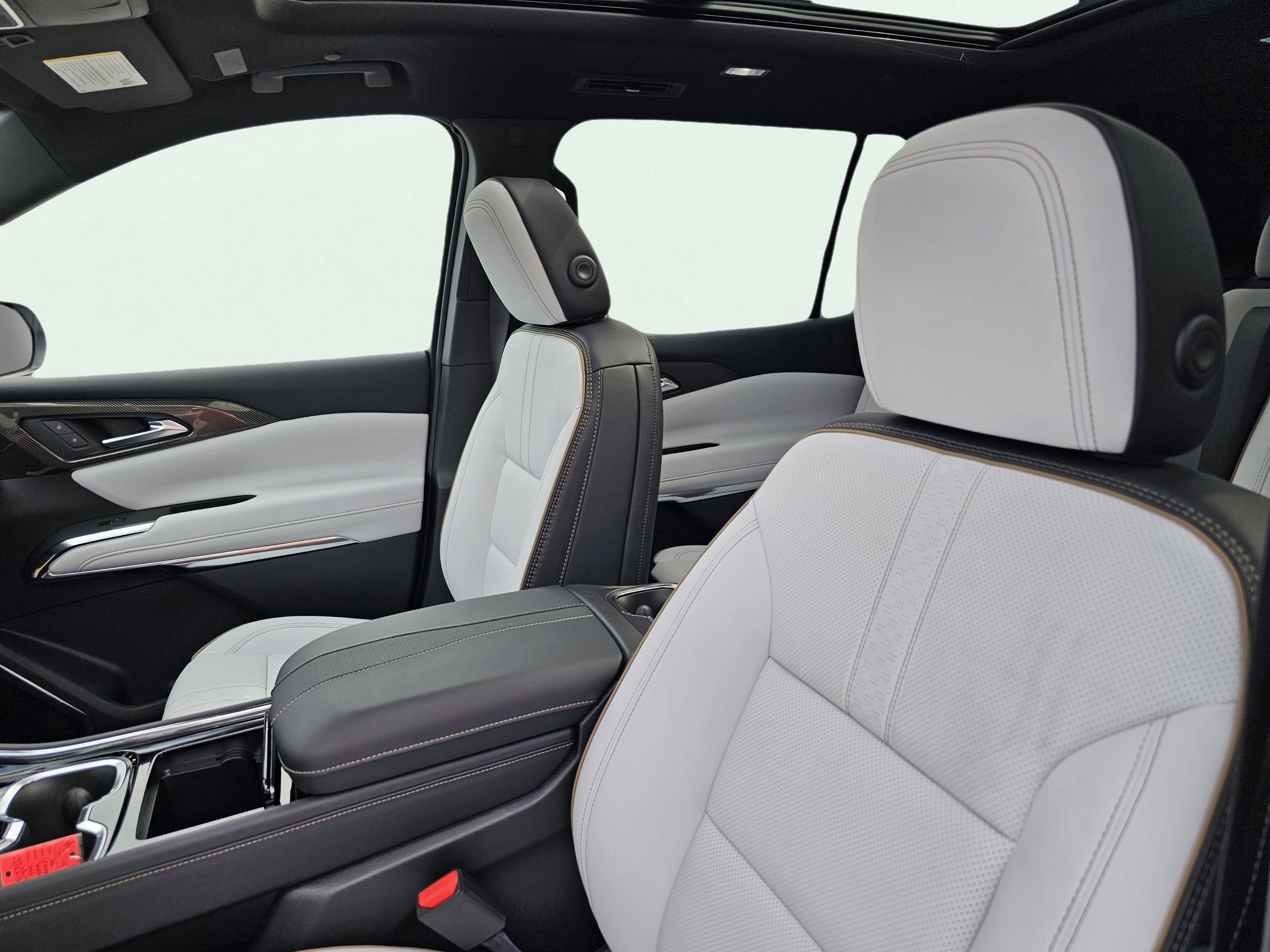 2026 Chevrolet Traverse High Country photo 10