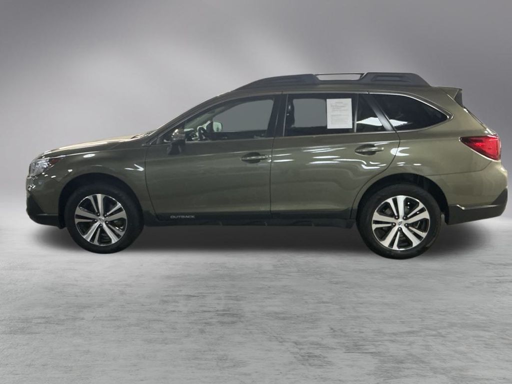 2019 Subaru Outback 2.5i Limited photo 2