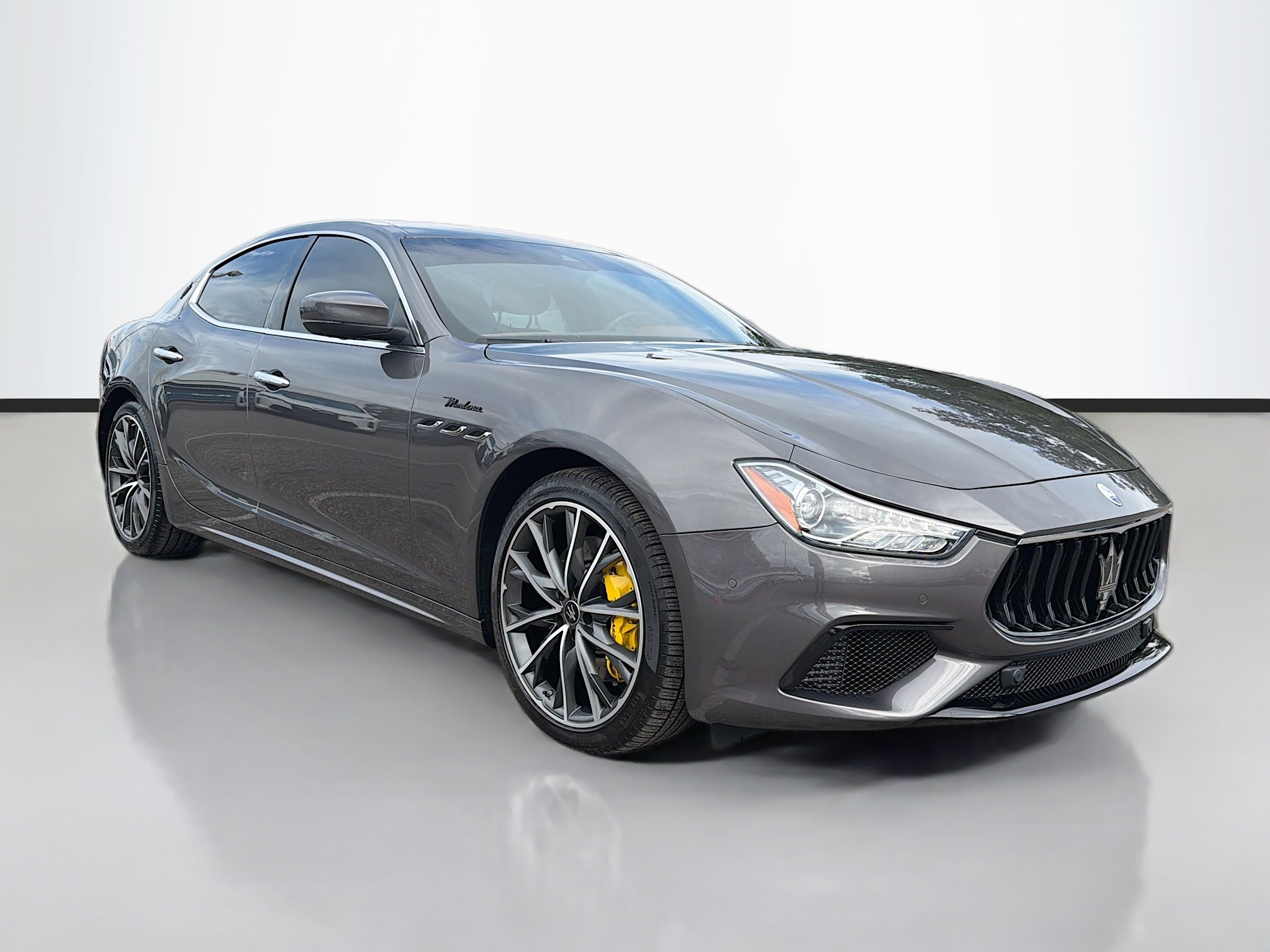 2022 Maserati Ghibli Modena's photo