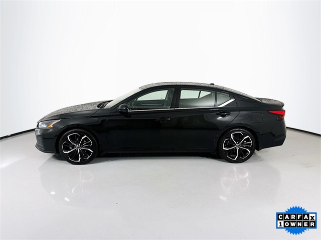2023 Nissan Altima 2.5 SR photo 5