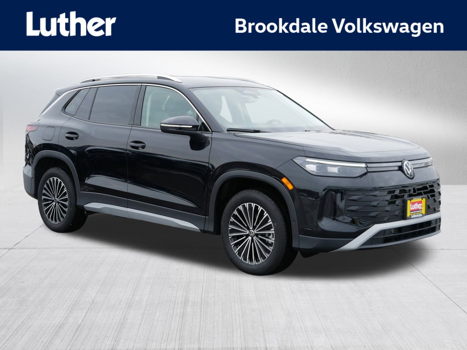 2026 Volkswagen Tiguan S's photo