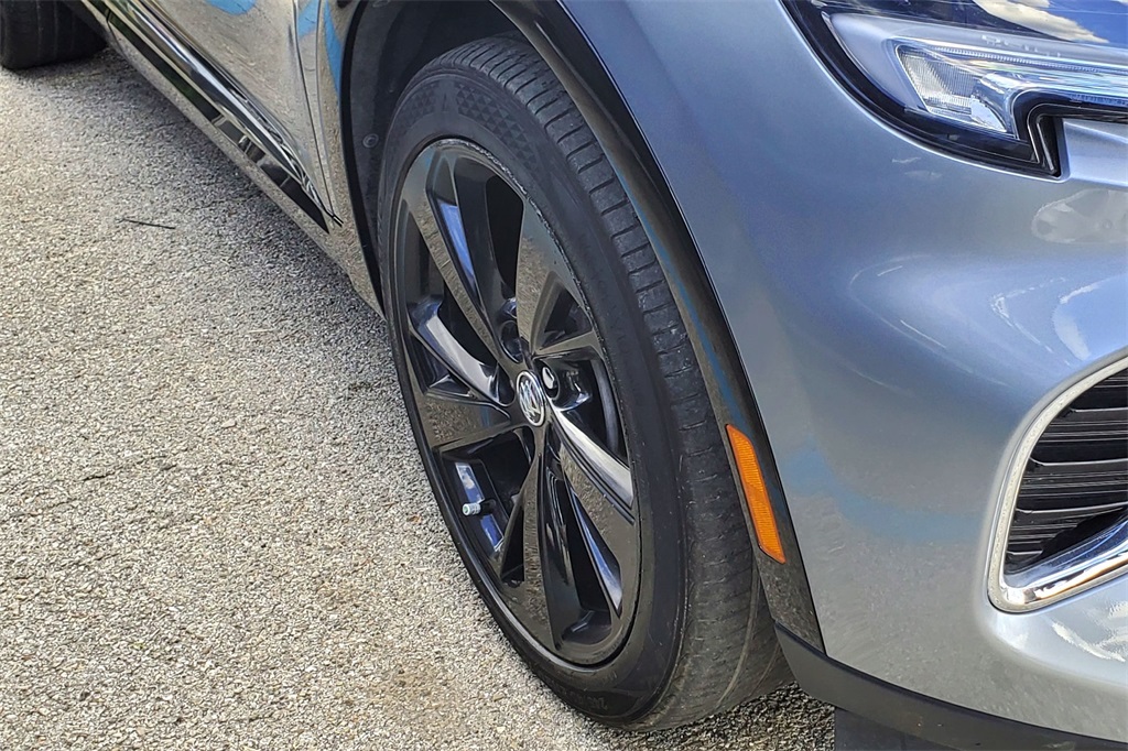 2023 Buick Envision Essence photo 4