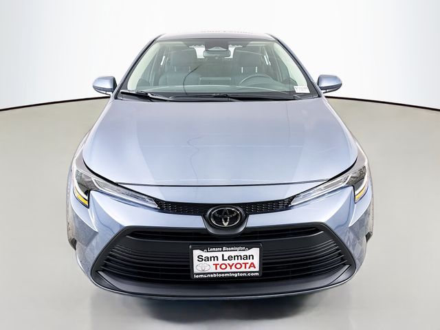 2026 Toyota Corolla LE photo 2