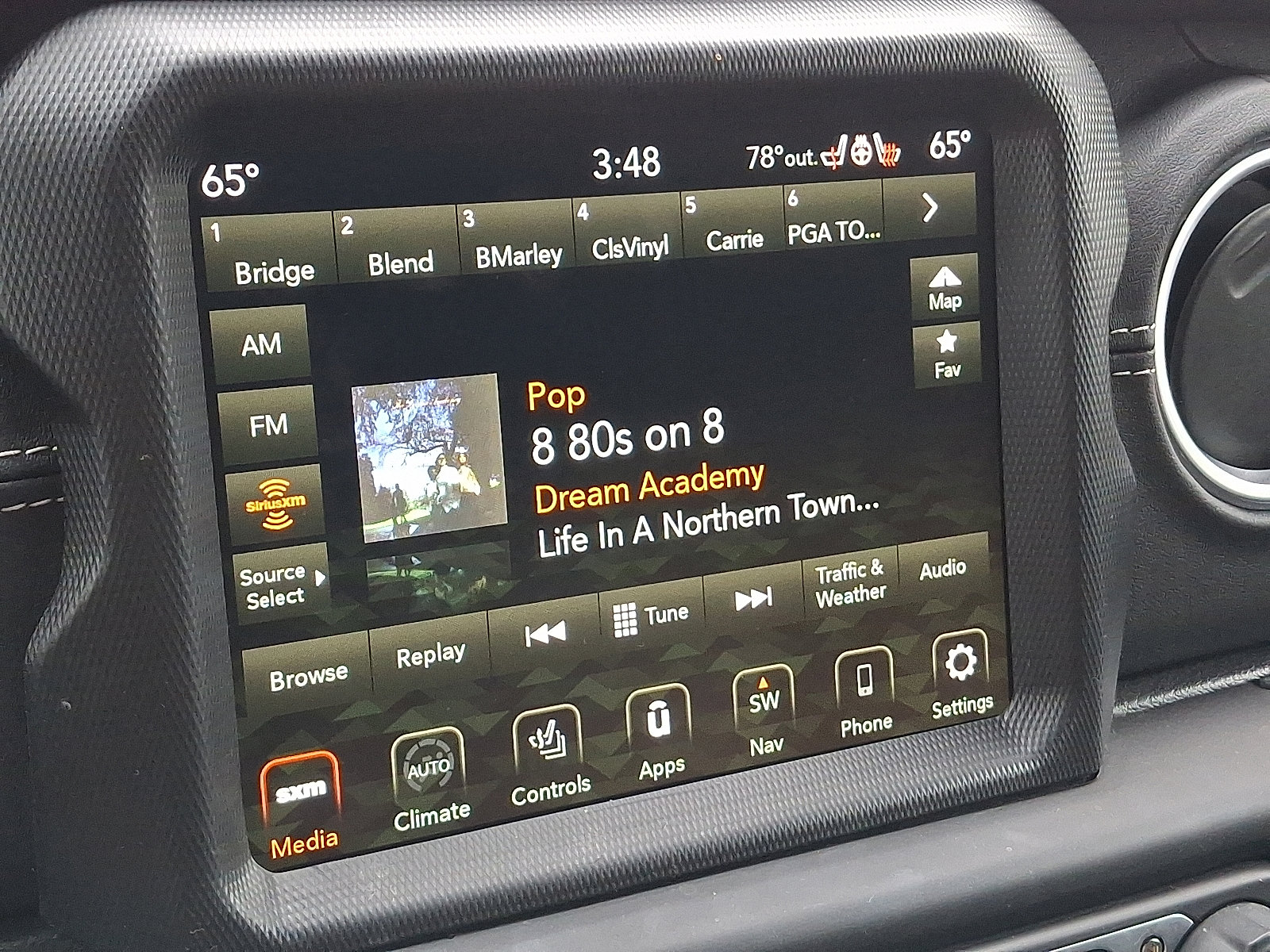2022 Jeep Wrangler 4xe Unlimited Sahara photo 19