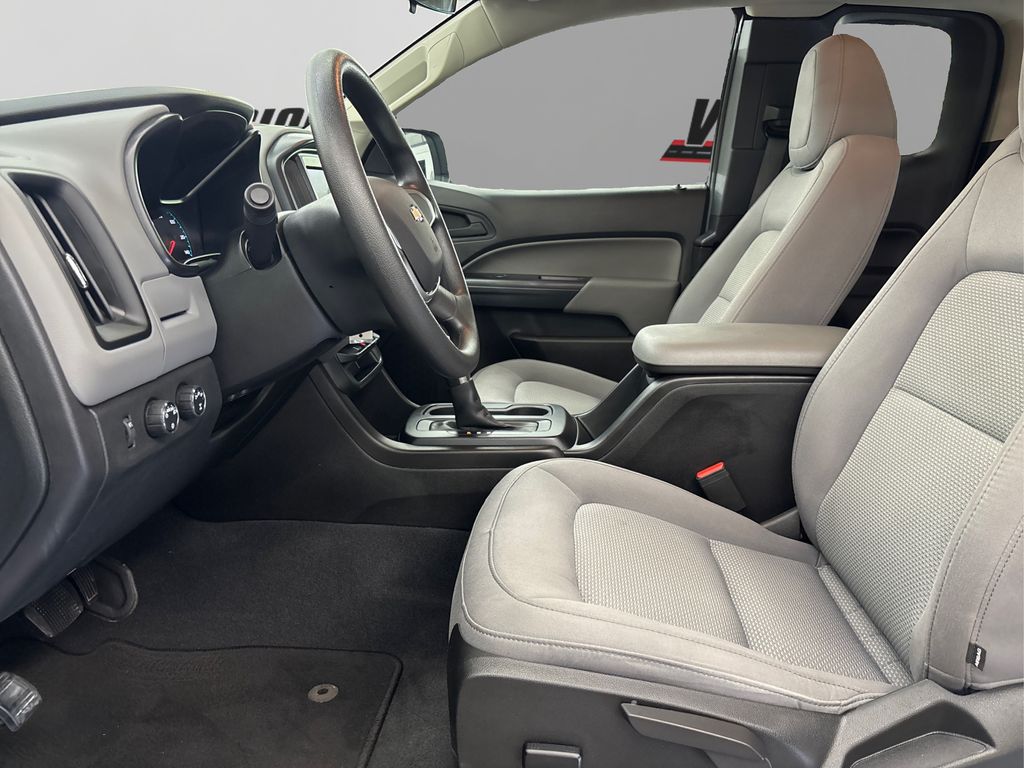 2022 Chevrolet Colorado Work Truck photo 9