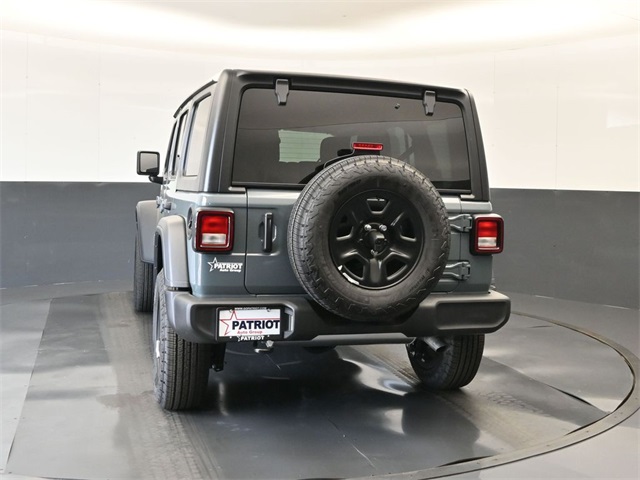 2025 Jeep Wrangler Sport photo 4