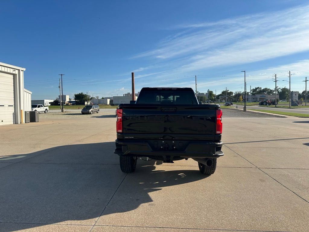 2026 Chevrolet Silverado 2500HD High Country photo 4
