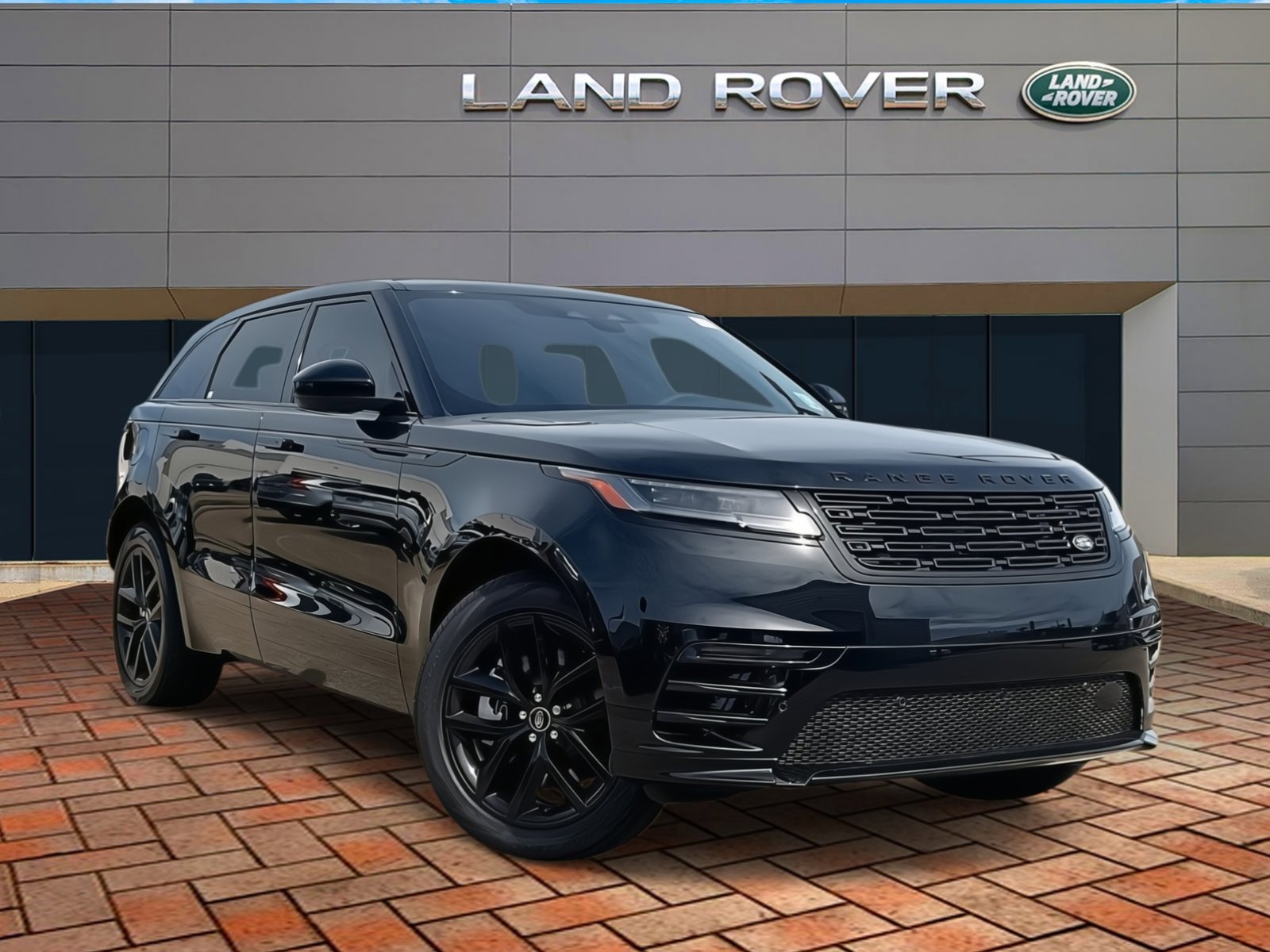 2025 Land Rover Range Rover Velar SE photo 2