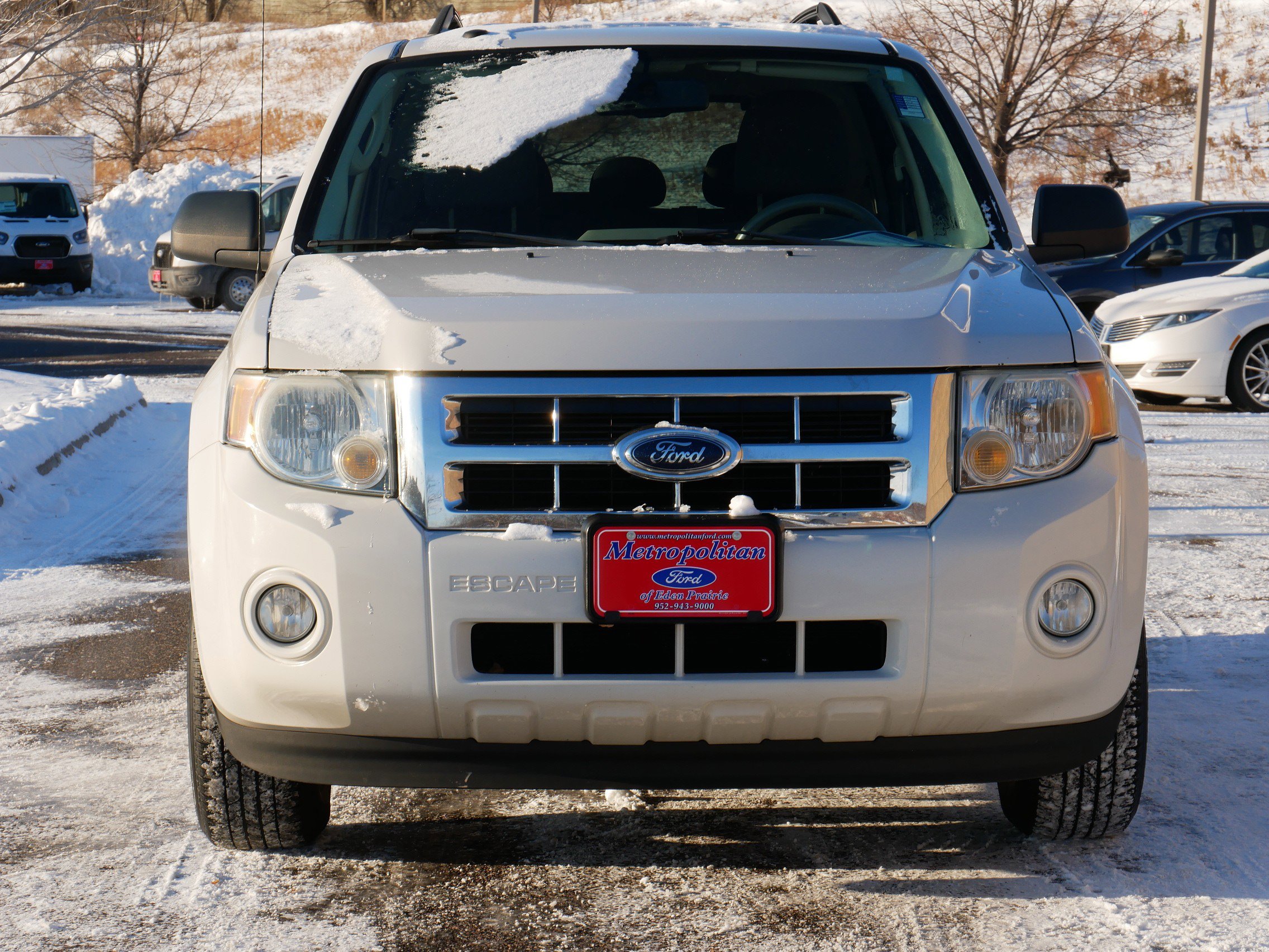 Used 2009 Ford Escape XLT with VIN 1FMCU93729KB70615 for sale in Eden Prairie, Minnesota