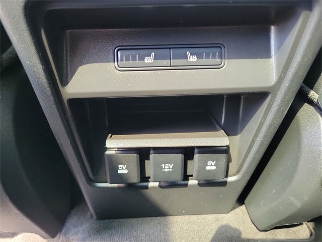 2019 Land Rover Discovery Sport HSE photo 13