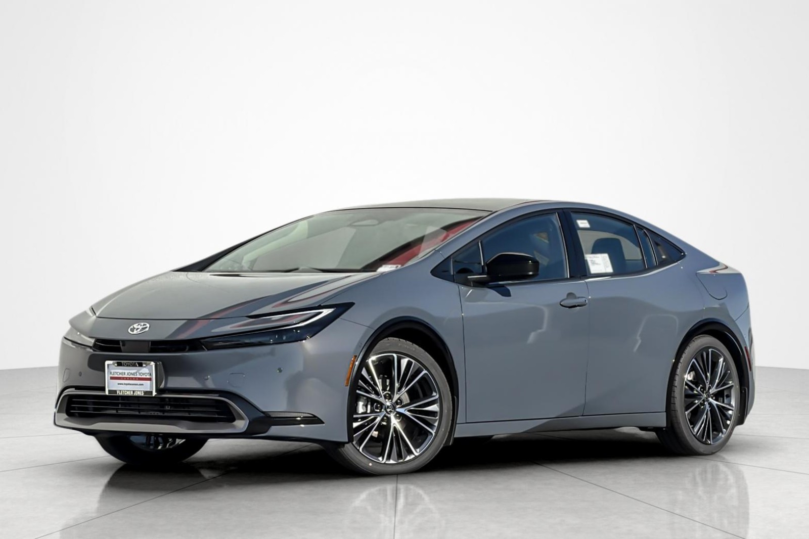 2026 Toyota Prius Limited's photo