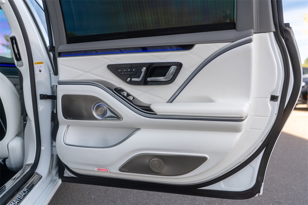 2024 Mercedes Benz S Maybach 680 4MATIC photo 39