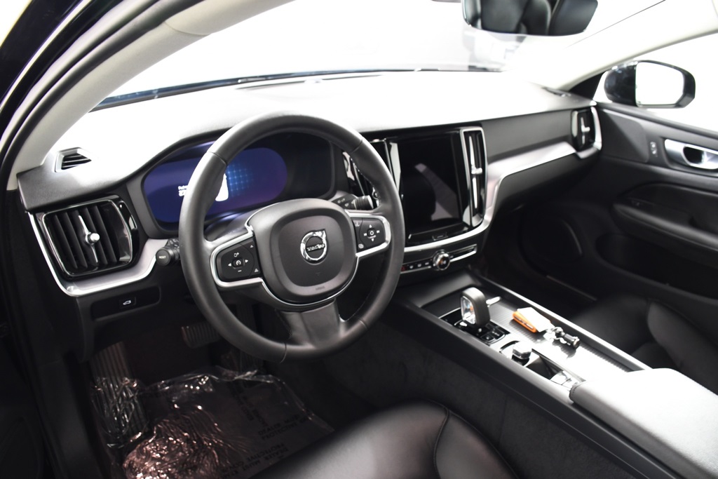 2024 Volvo S60 B5 Core photo 12