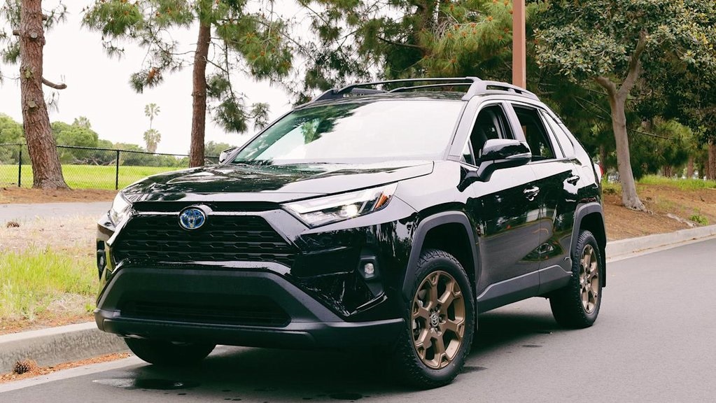 2023 Toyota RAV4 Limited's photo