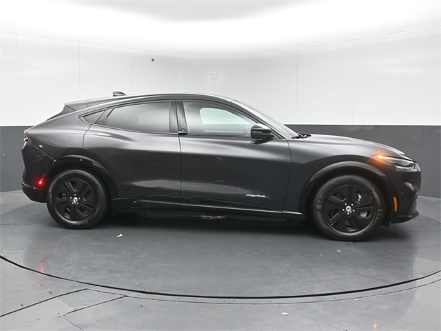 2022 FORD MUSTANG MACH-E - Image 8