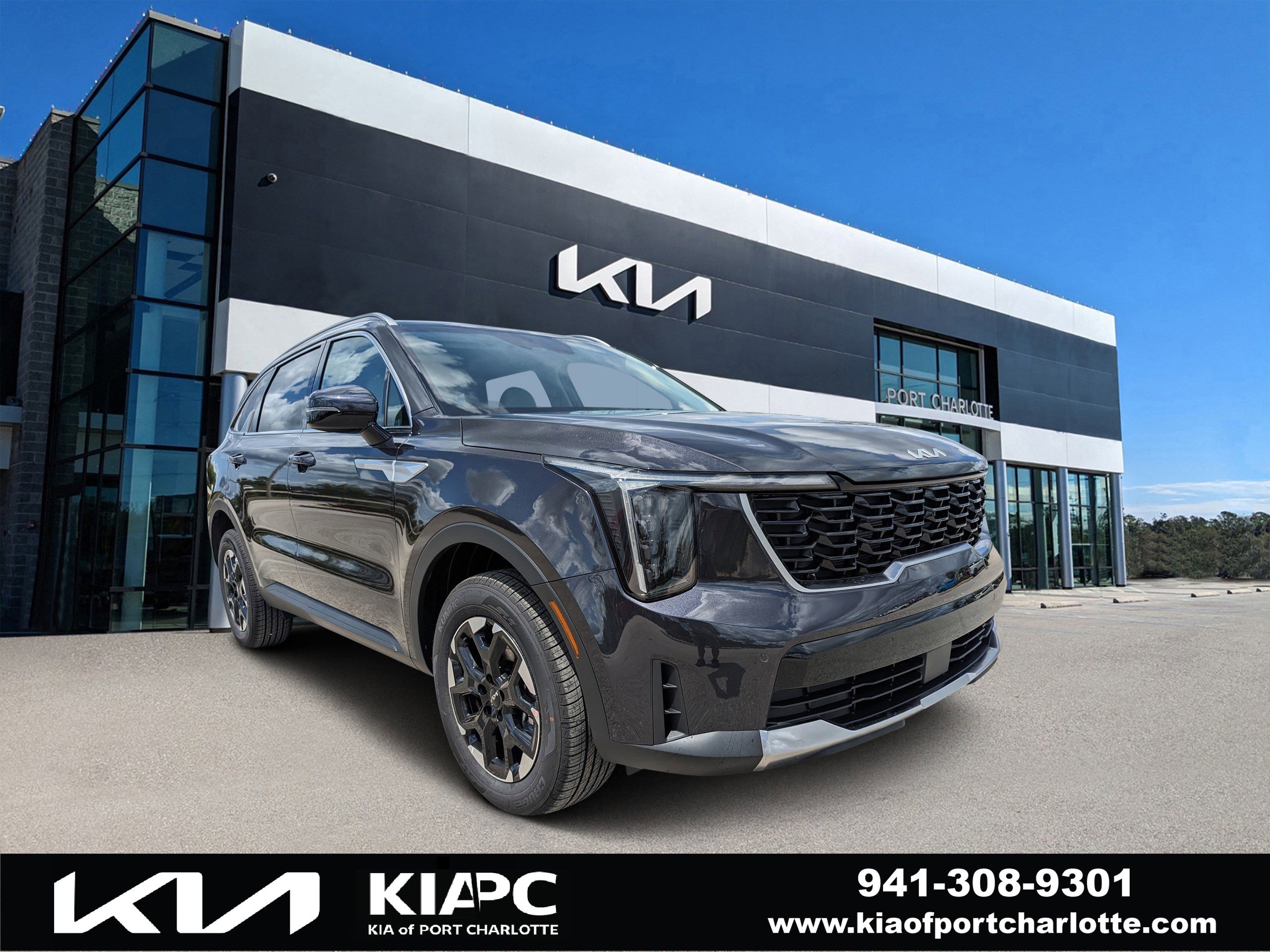 2025 Kia Sorento S's photo