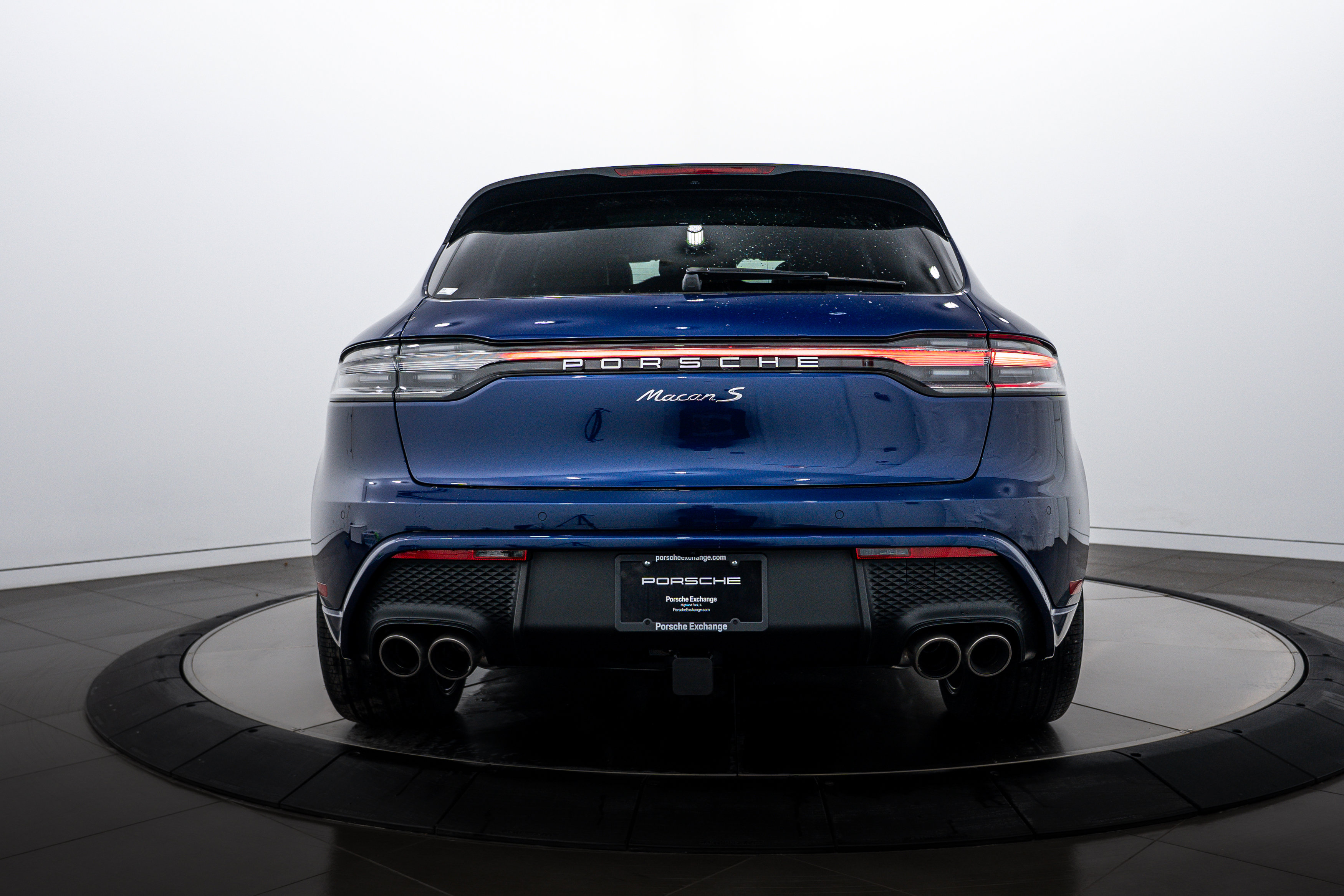 2026 Porsche Macan S photo 3