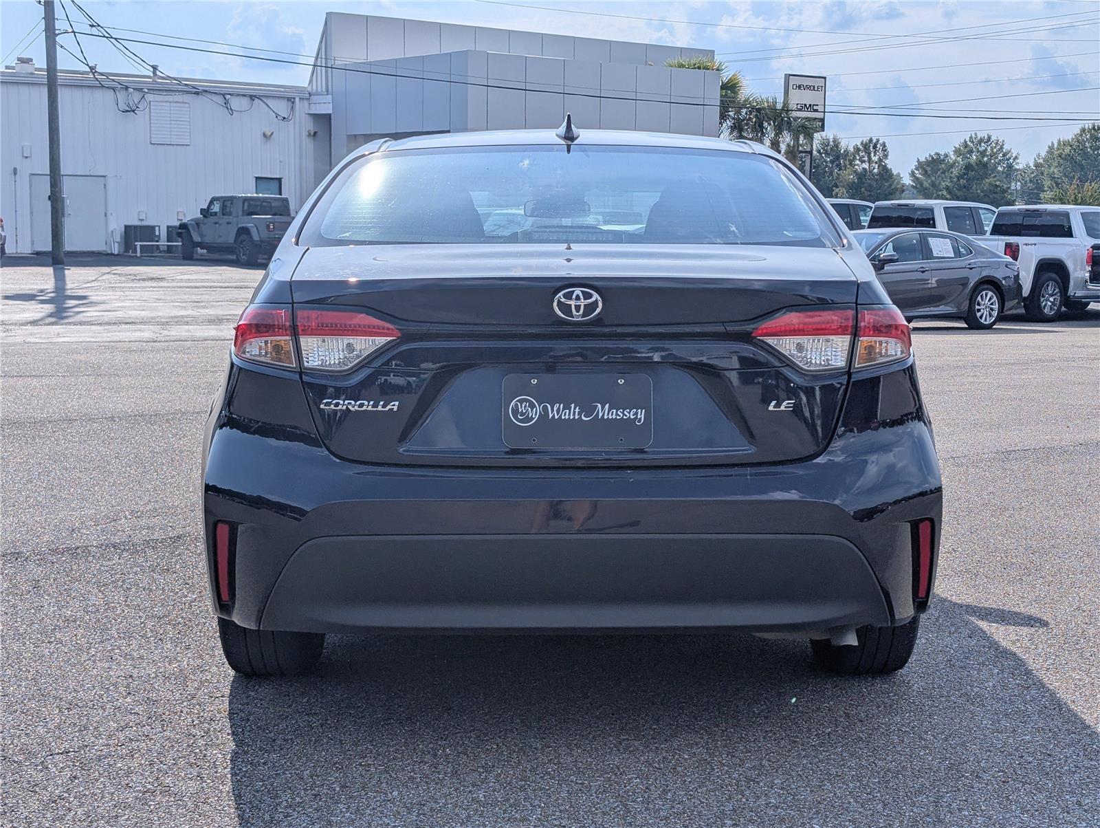 2024 Toyota Corolla LE photo 4
